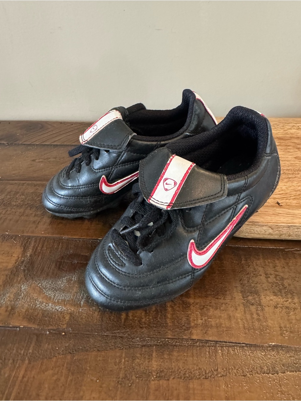 Nike Jr. Tiempo 750 soccer cleats
